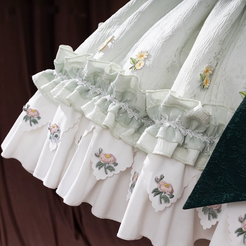 Costume Cosplay Emma Woods di  - Games Garden Party recensione e prezzo
